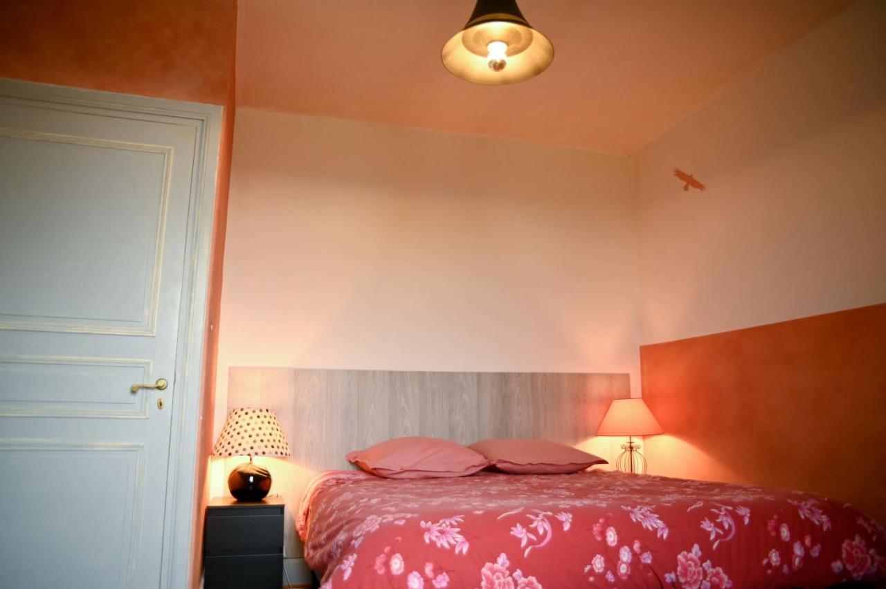 La Grange Du Bois Bed & Breakfast Solutré-Pouilly Exterior photo